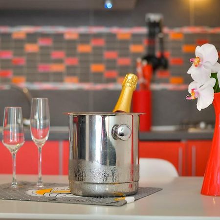 Bluebenalmadena 200Meters From The Beach With Jacuzzi And Rooftop Terrace (Adults Only) Luaran gambar